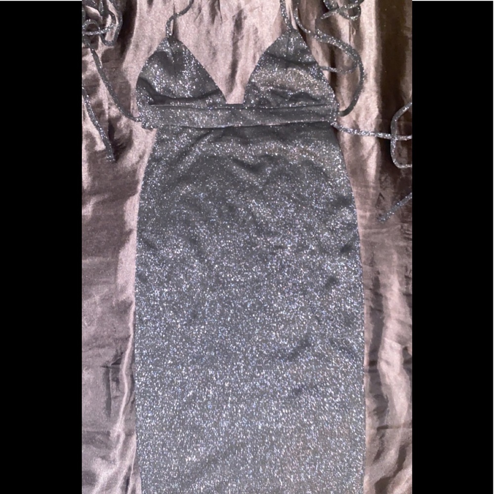 OH POLLY 2 piece shimmer set.